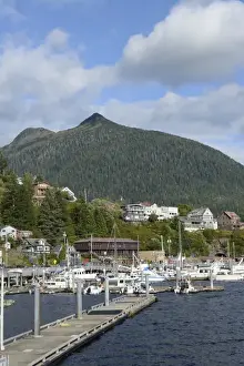 Images Dated 20th August 2015: USA, Alaska, Ketchikan, downtown cruise ship docks