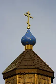 Images Dated 21st June 2008: USA, Alaska, Kodiak, Russian Orthodox Cross on Onion-Shaped Domes, Saint Herman Orthodox