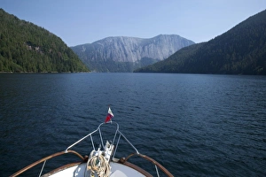Images Dated 15th August 2010: USA, Alaska, Misty Fjords National Park, Punchbowl entrance