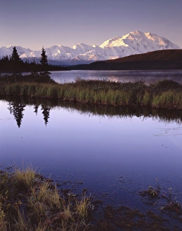 Images Dated 29th December 2011: USA, Alaska, Sunrise, Wonder Lake, Reflection, Mount McKinley, Denali National Park
