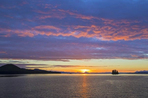 Images Dated 29th June 2013: USA, Alaska. Sunset on Flynn Cove