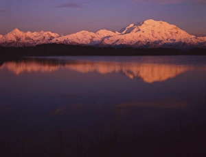 Images Dated 29th December 2011: USA, Alaska, Sunset, Wonder Lake, Reflection, Mount McKinley, Denali National Park