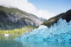 Images Dated 2nd August 2010: USA, Alaska, Tracy Arm - Fjords Terror Wilderness, Steep cliffs behind deep blue