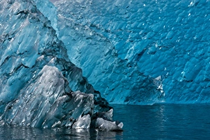 Images Dated 12th July 2010: USA, Alaska, Tracy Arm-Fords Terror Wilderness, Deep blue glacial iceberg floating