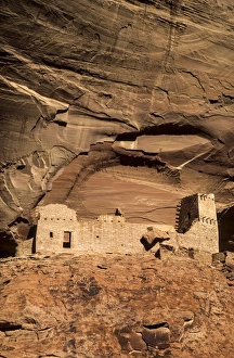 Images Dated 6th January 2016: USA, Arizona, Canyon de Chelly National Monument, Mummy Cave Ruin in Canyon del Muerto