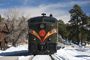 Images Dated 7th January 2009: USA, Arizona, Grand Canyon National Park. Grand Canyon Village, Grand Canyon Tourist Train