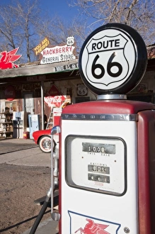 Images Dated 8th January 2009: USA, Arizona, Hackberry. Rt. 66 Town, Old Rt 66 Visitor Center