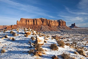 Images Dated 6th January 2009: USA, Arizona, Monument Valley Navajo Tribal Park. Monument Valley in the snow, morning