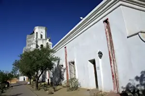 USA, Arizona, Tucson. Mission San Xavier del Bac (aka White Dove of the Desert), mission exterior