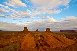 USA, Arizona-Utah border. Monument Valley, The Mittens and Merrick Butte