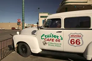 Car Prints: USA, Arizona, Williams: Cruisers Cafe 66 Old Truck