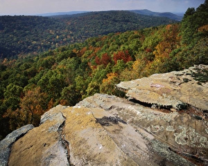 Arkansas Prints: USA, Arkansas, Petit Jean State Park, Bluff