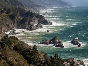 Images Dated 25th May 2022: USA, California, Big Sur, Sunny day on the Central Coast