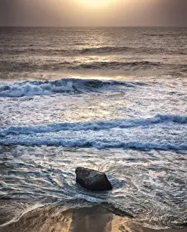 Images Dated 31st March 2012: USA, California, Big Sur, Sunset at Garrapata State Beach