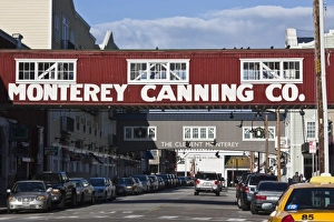 Images Dated 26th December 2010: USA, California, Central Coast, Monterey, Cannery Row area, morning