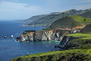 USA, California Central Coast, Big Sur, Pacific Coast Highway, viewed from Hurricane
