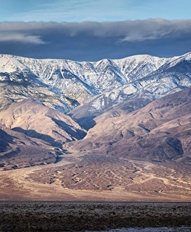 Images Dated 30th January 2010: USA, California, Death Valley National Park, Alluvial fan coming out of Panamint