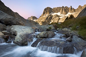 Images Dated 24th August 2012: USA, California, Inyo National Forest. The Minarets and rapids in a stream. Credit as