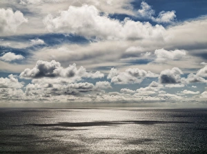 Images Dated 6th May 2016: USA, California, La Jolla, Coastal clouds over the Pacific