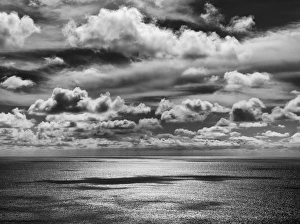 USA, California, La Jolla, Coastal clouds over the Pacific