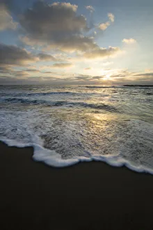 Images Dated 14th October 2016: USA, California, La Jolla. Sunset over beach