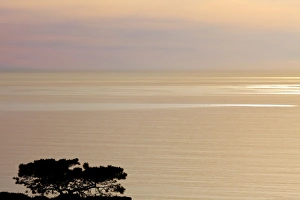 Images Dated 28th November 2011: USA, California, La Jolla. Sunset on ocean