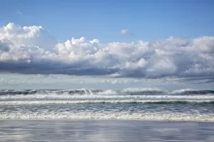 USA, California, La Jolla. Waves at La Jolla Shores Beach