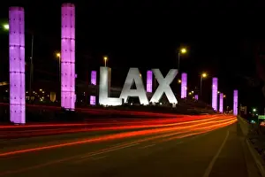 Images Dated 3rd January 2008: USA, California, Los Angeles. Blurred traffic lights at entrance to airport