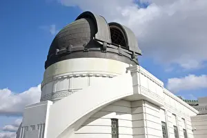 Images Dated 18th December 2008: USA, California, Los Angeles. Griffith Park Observatory