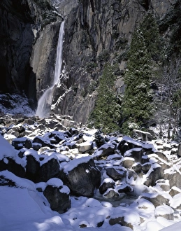 Images Dated 29th December 2011: USA, California, Lower Yosemite Falls, Winter, Yosemite National Park