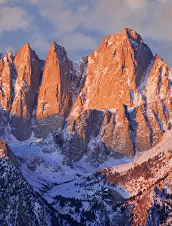 USA, California, Mt. Whitney. Mountain landscape in winter