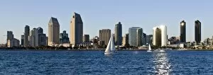 Images Dated 12th April 2008: USA, California, San Diego. City skyline