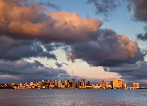 Images Dated 6th June 2009: USA, California, San Diego, City skyline across San Diego Bay