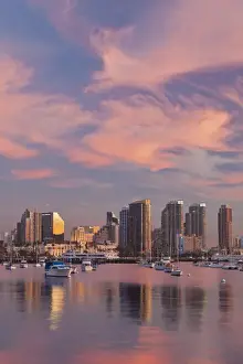 Images Dated 29th November 2011: USA, California, San Diego. Sunset view of marina and downtown