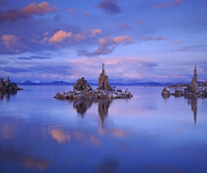 USA; California; Sierra Nevada Mountains. Tufa Formations on Mono Lake