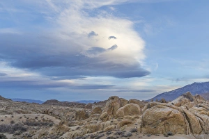 Images Dated 29th November 2014: USA, California, Sierra Nevada Mountains. Clouds over the Alabama Hills. Credit as
