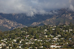 Images Dated 23rd December 2010: USA, California, Southern California, Santa Barbara, elevated city view from