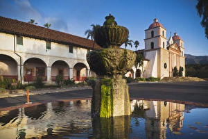 USA, California, Southern California, Santa Barbara, Mission Santa Barbara, dawn