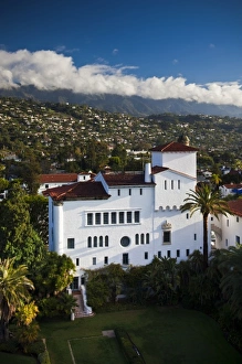 Images Dated 23rd December 2010: USA, California, Southern California, Santa Barbara, elevated city view from