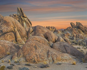 Images Dated 1st December 2014: USA, California. Sunset in the Alabama Hills, California Credit as: Don Paulson /