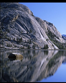 USA, California, Yosemite National Park, Tenaya Lake