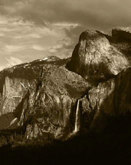 Images Dated 11th February 2013: USA, California, Yosemite National Park, Yosemite Valley, Detail of Bridal Veil Falls