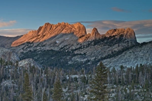 Images Dated 12th July 2009: USA, California, Yosemite National Park. View of the Cathedral Range from Sunrise Camp