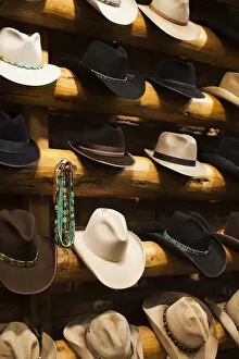 USA, Colorado, Aspen, Cowboy Hats, Kemo Sabe shop