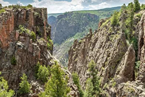 Images Dated 15th November 2021: USA, Colorado, Black Canyon of the Gunnison National Park. Canyon landscape