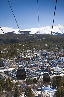 Images Dated 26th December 2011: USA, Colorado, Breckenridge, ski lift gondolas and Mount Baldy
