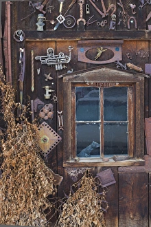 Images Dated 19th December 2011: USA, Colorado, Crested Butte, house detail, winter