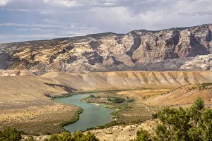 Images Dated 10th November 2020: USA, Colorado, Dinosaur National Monument. The Green River flows through canyon