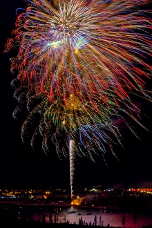 Images Dated 4th July 2013: USA, Colorado, Frisco, Dillon Reservoir. Fireworks display on July 4th. Credit as