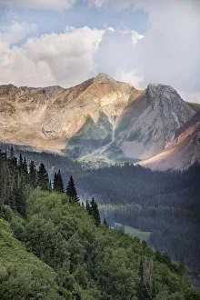 Images Dated 17th January 2022: USA, Colorado, Gunnison National Forest. Landscape with Avery Peak